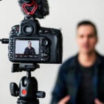 Cómo Hacer que un Video Político se Vea Profesional: 7 Claves para Transmitir Credibilidad y Emoción